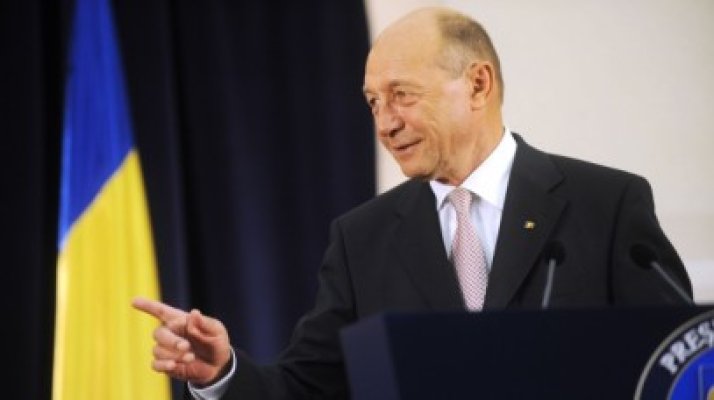 Băsescu, încă un atac la Ponta: Eu mă rog ca premierul să cheltuiască banii pe care eu i-am adus